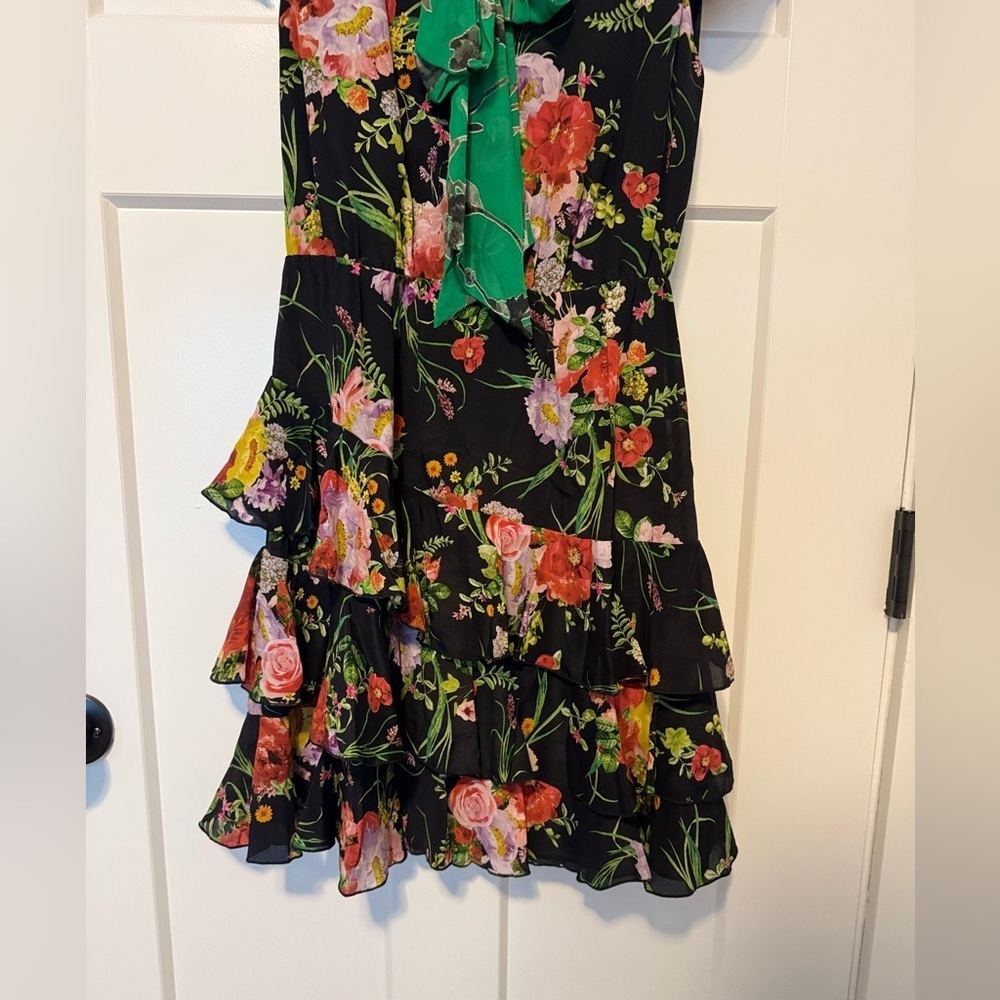 Alice & Olivia Lessie Tie Neck blooming bouquet floral mini dress - Picture 6 of 11